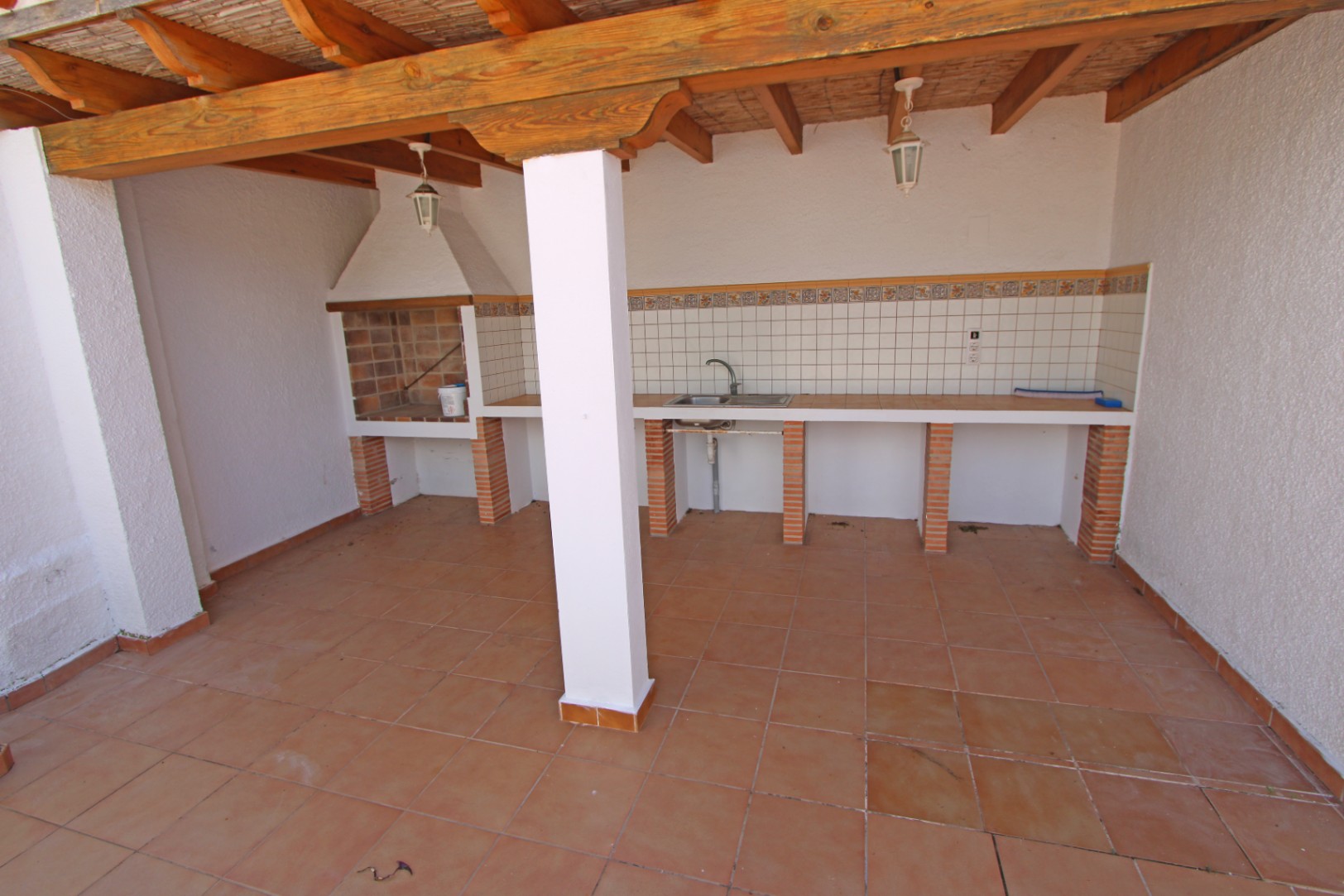 00426 - Chalet en venta con dos viviendas independientes
