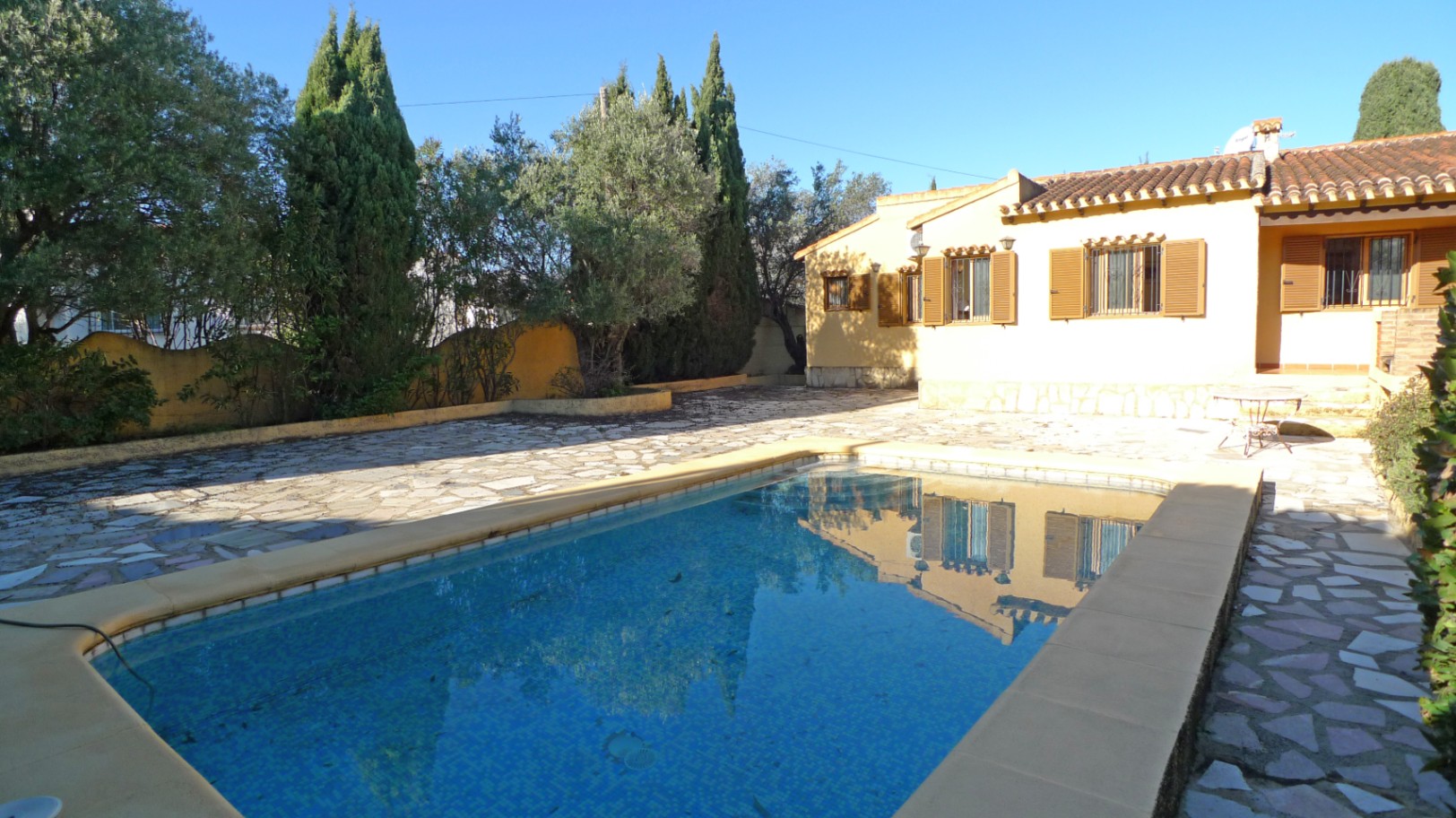 001813C3 - Villa a la venta en Orba situada en una parcela llana