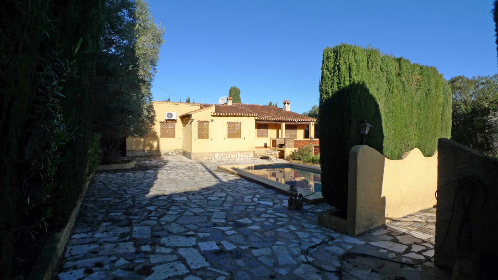 001813C3 - Villa a la venta en Orba situada en una parcela llana