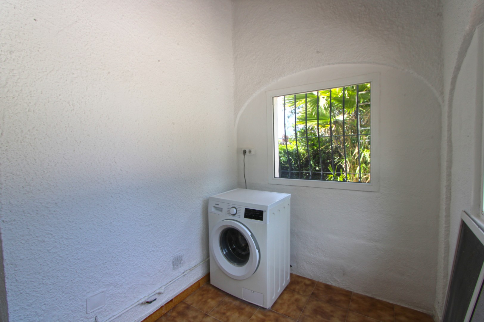 001855PGI - Chalet a la venta situado en una parcela llana en Orba
