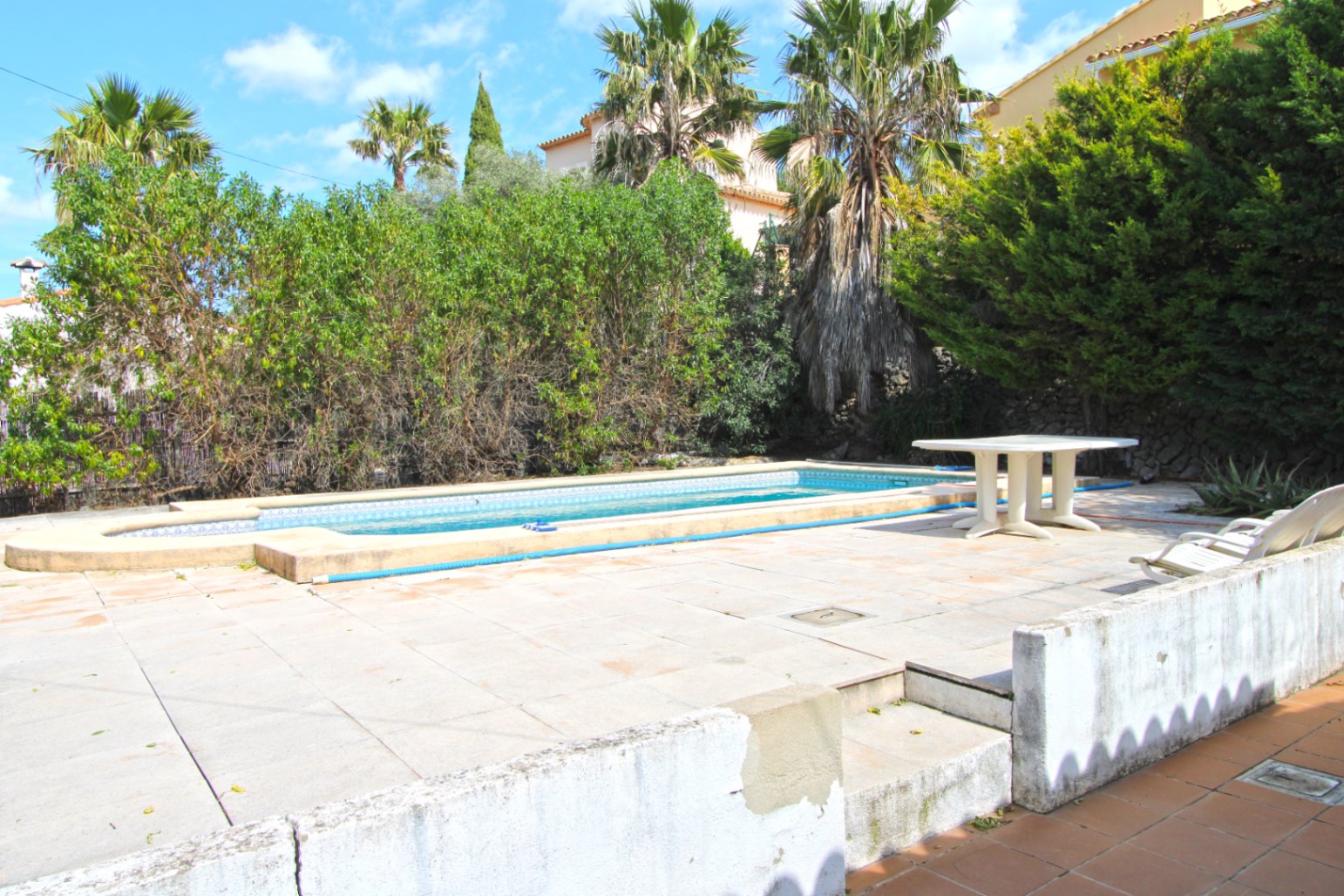 001855PGI - Chalet a la venta situado en una parcela llana en Orba