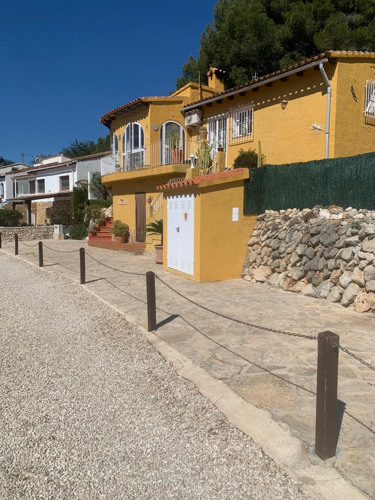 001842PGI - Chalet a la venta en Alcalalí en una ubicación privilegiada