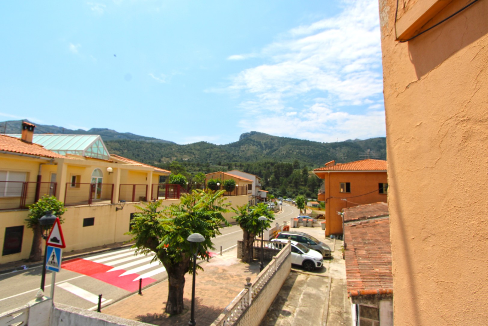 001886 - Magnifique maison de village à Castell de Castells avec des vues imprenables sur la montagne.