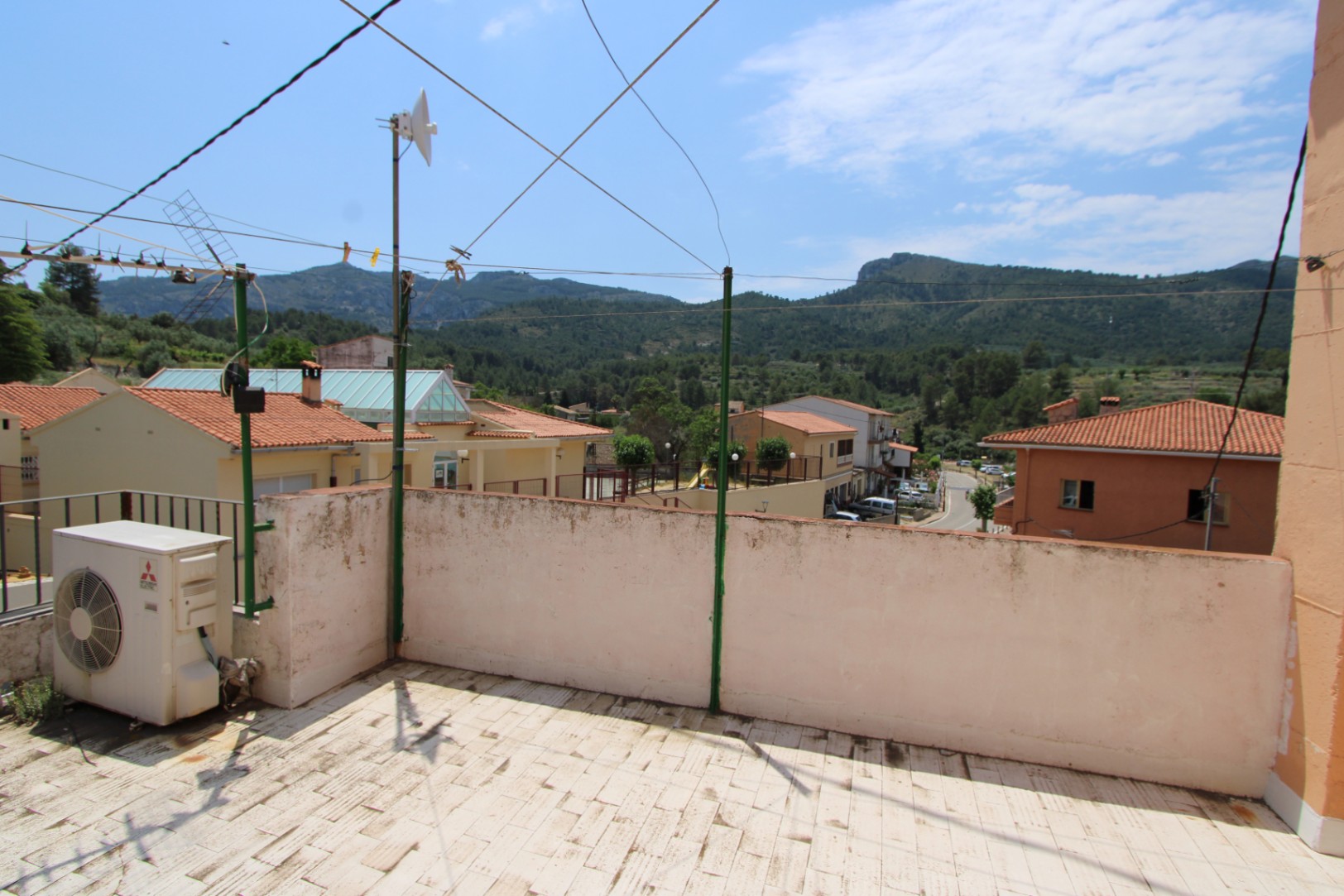 001886 - Magnifique maison de village à Castell de Castells avec des vues imprenables sur la montagne.