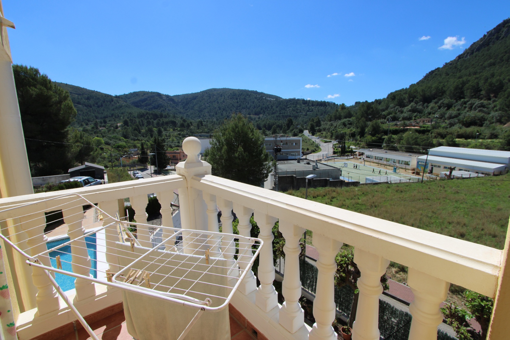 001868 - Villa te koop in Orba, Alicante