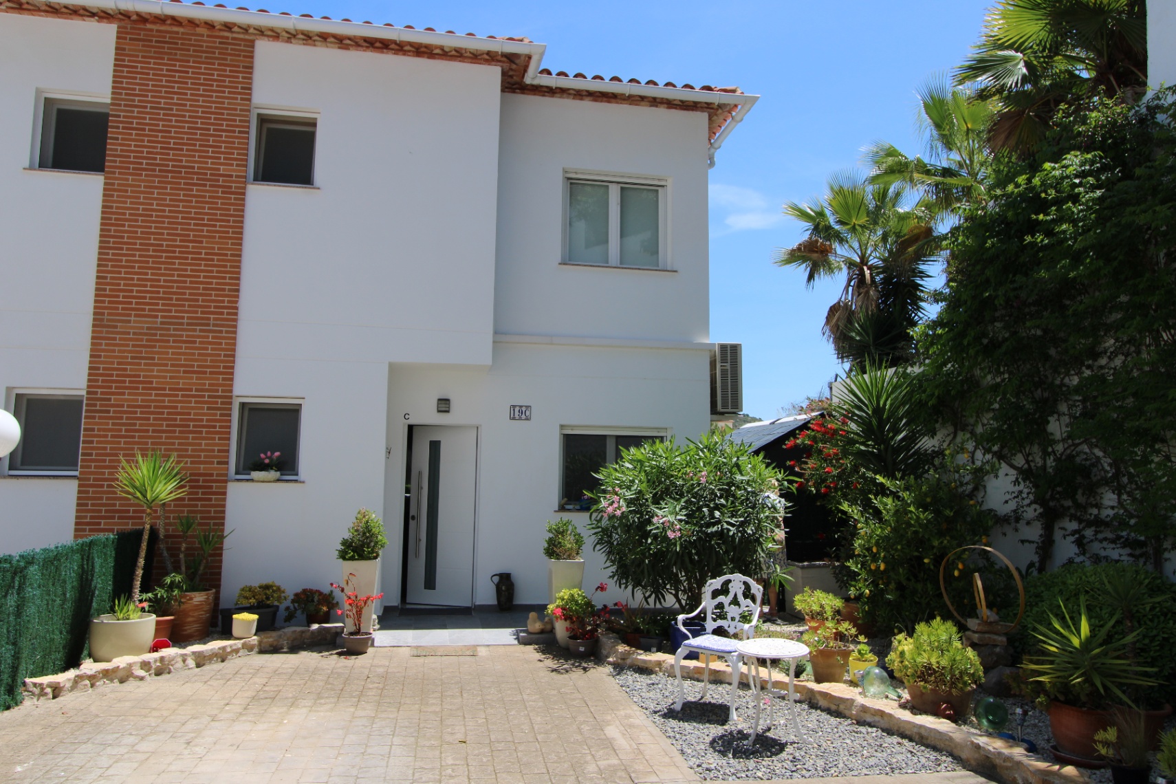 001880C3 - Villa adosada a la venta en Alcalali