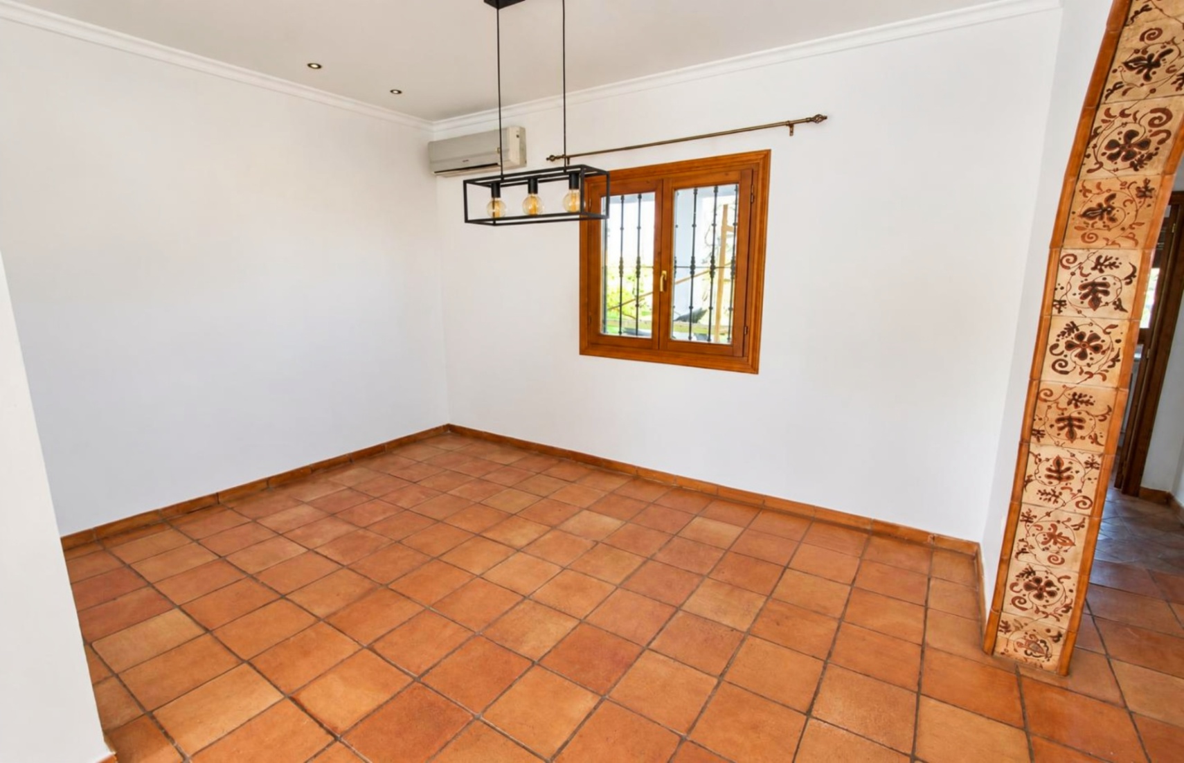 001820 - Villa te koop in Orba, Alicante