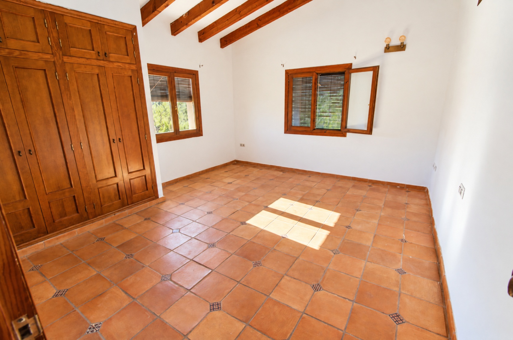 001820 - Villa te koop in Orba, Alicante