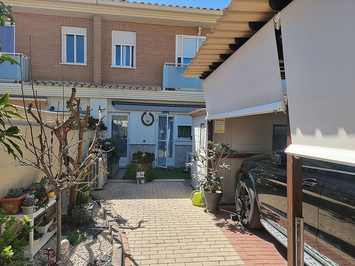 For Sale. Town house in El Verger