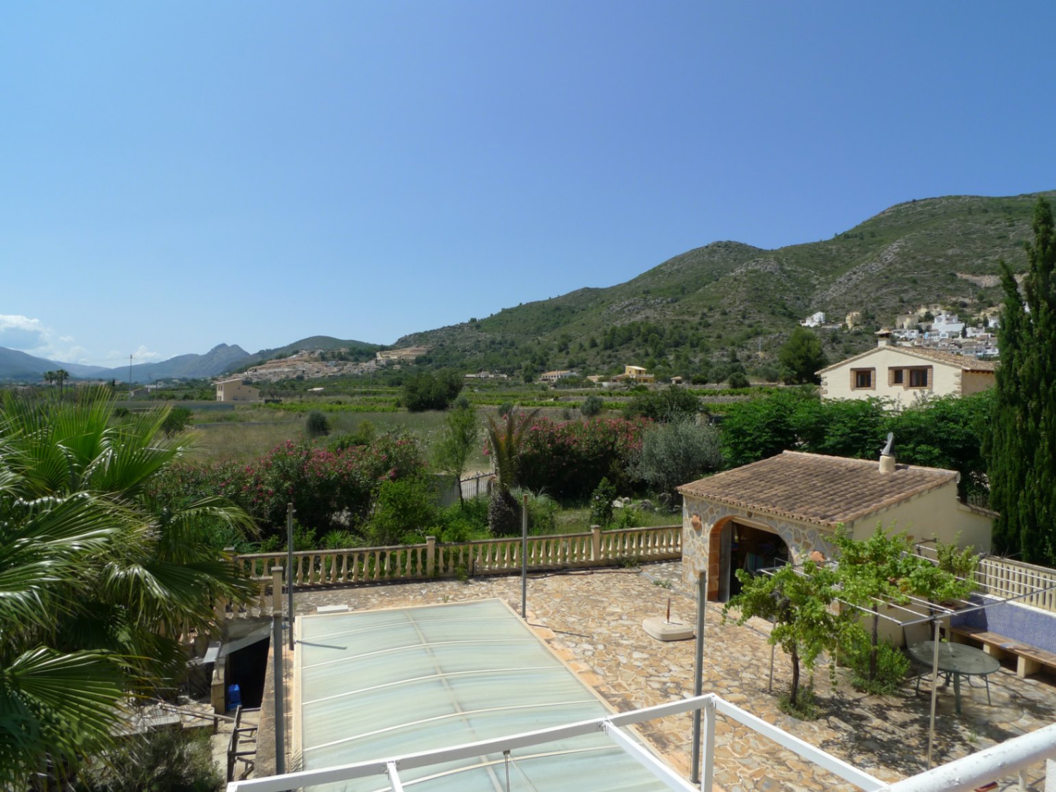 Spectaculaire villa avec piscine intérieure à Jalón