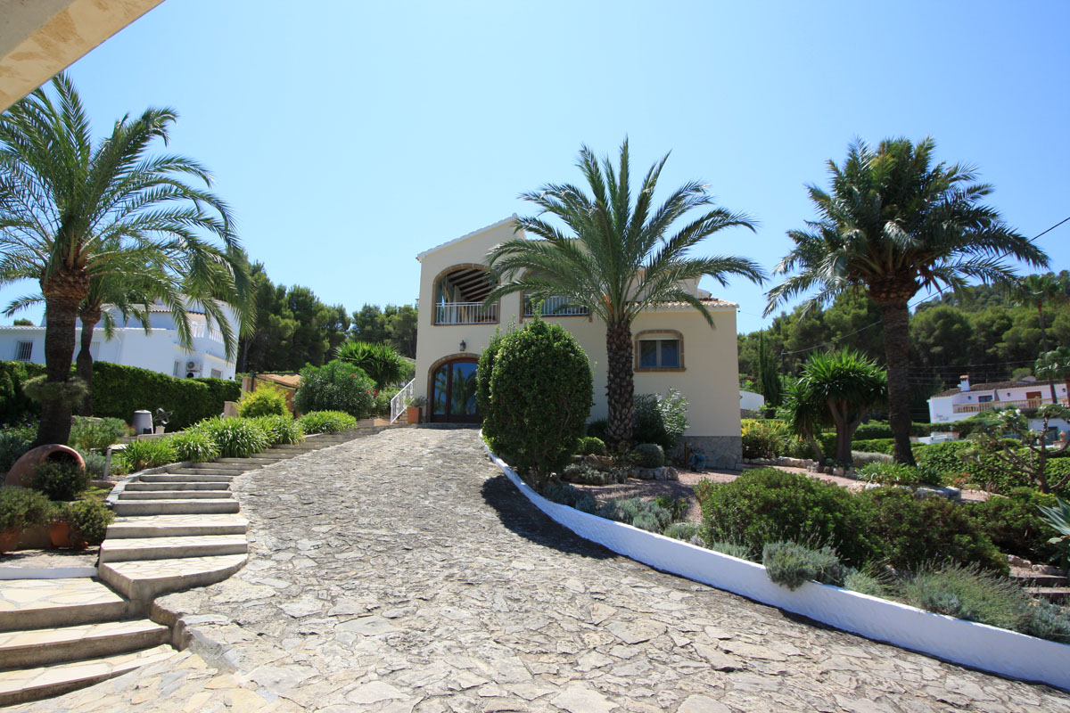 Villa with fantastic panoramic views in Javea