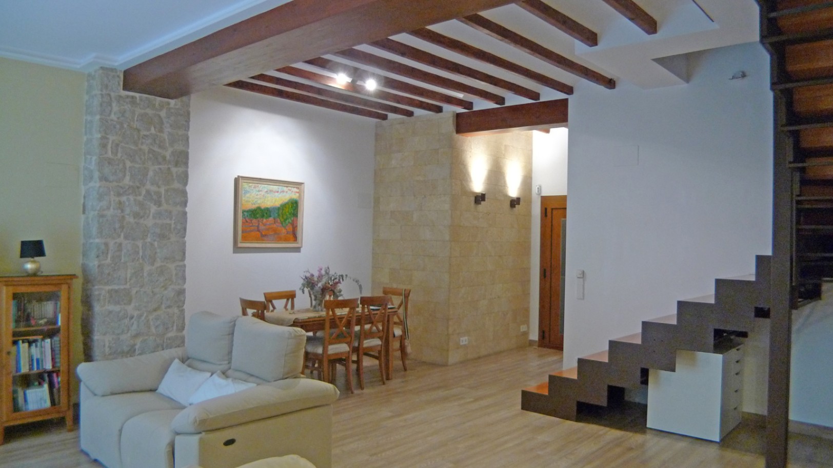 Stunning renovated town house for sale in Jalón