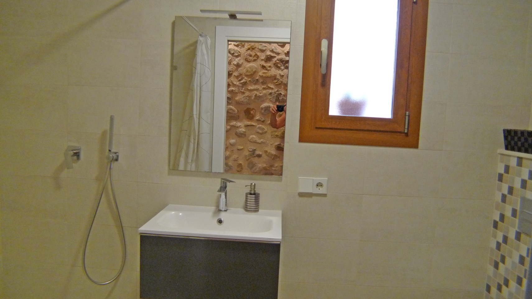 Stunning renovated town house for sale in Jalón