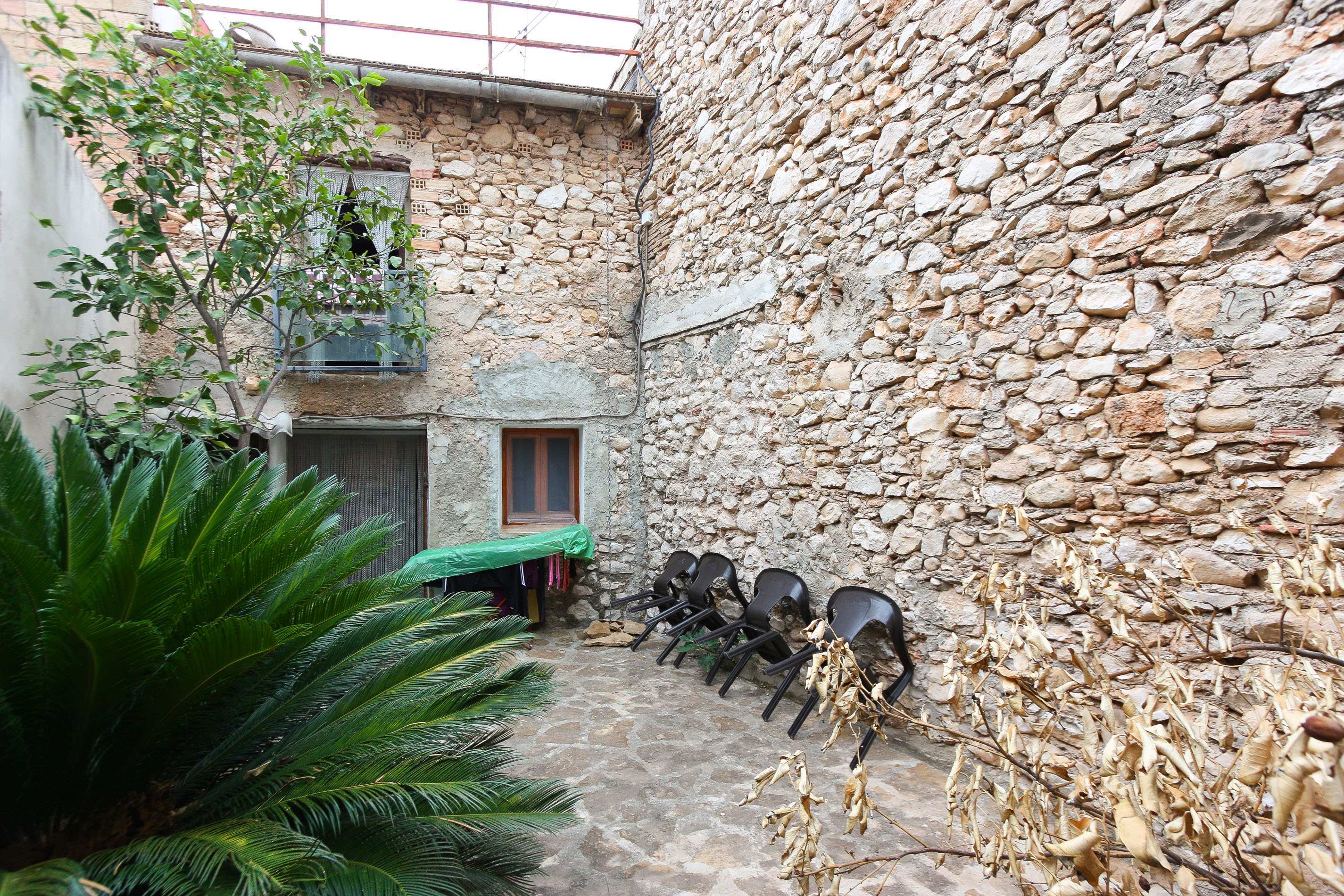 Village house in Tormos 