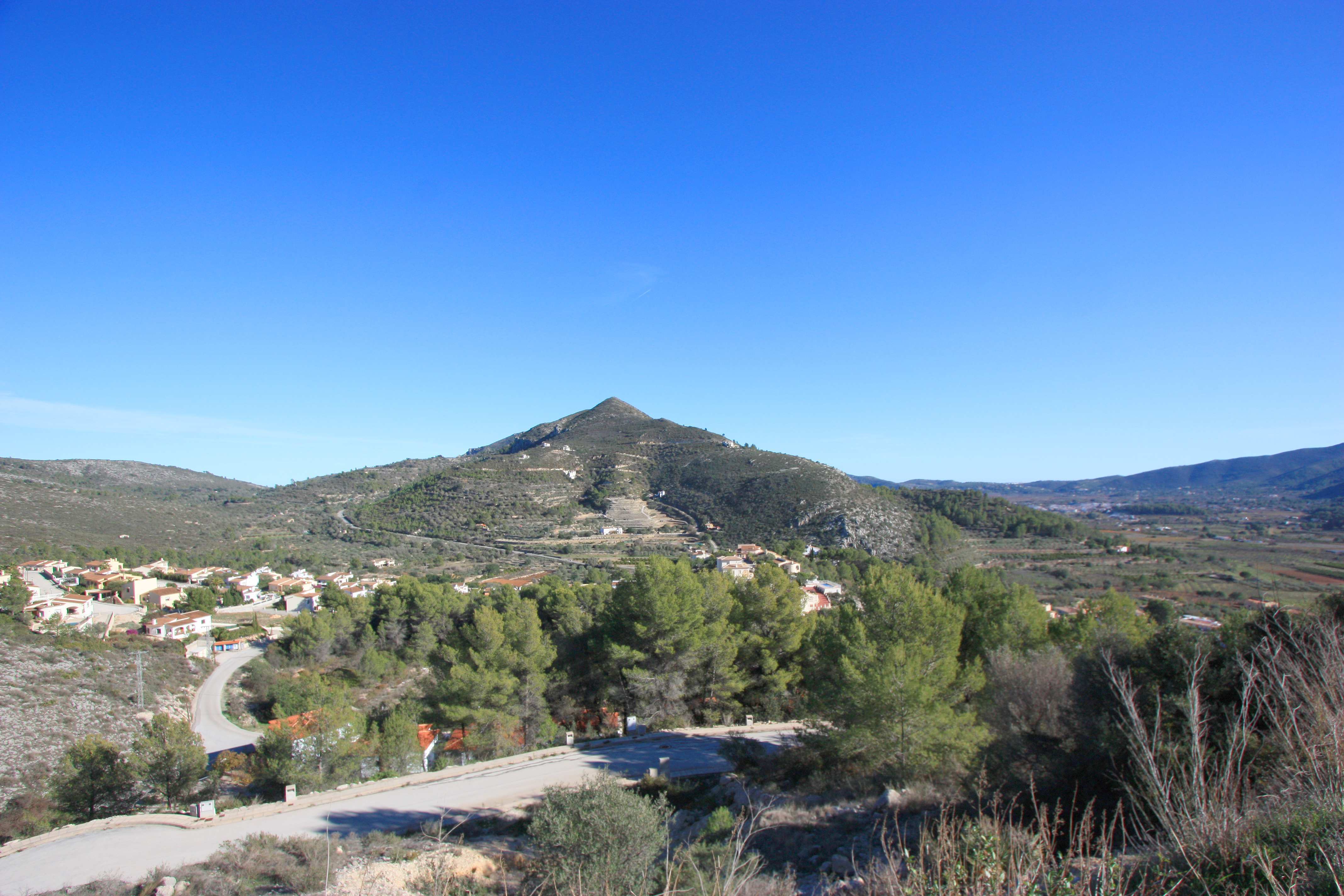Project of modern and minimalist design for sale in Jalon Valley- Costa Blanca