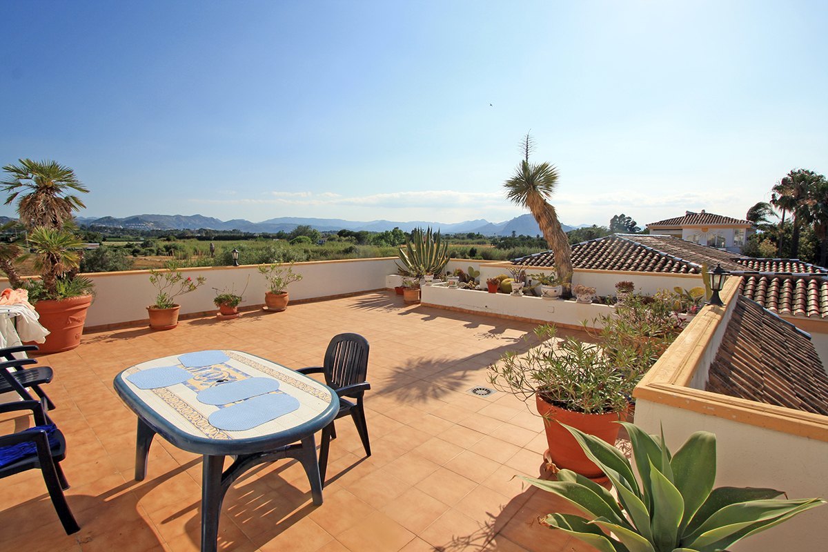 414 - Venta.  en Denia
