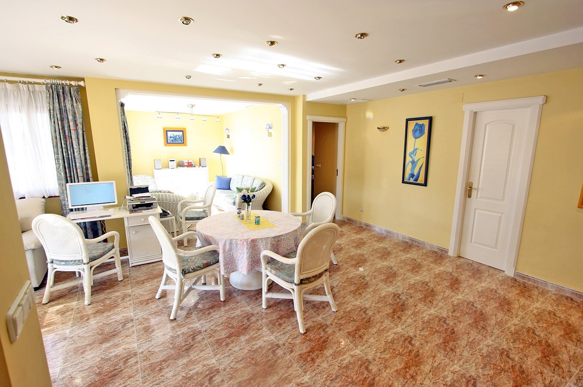 414 - Venta.  en Denia
