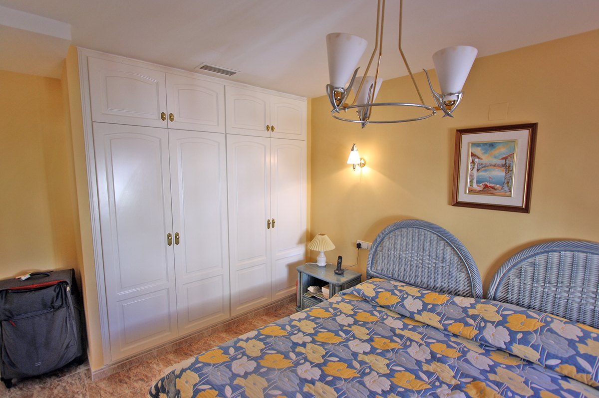 414 - Venta.  en Denia