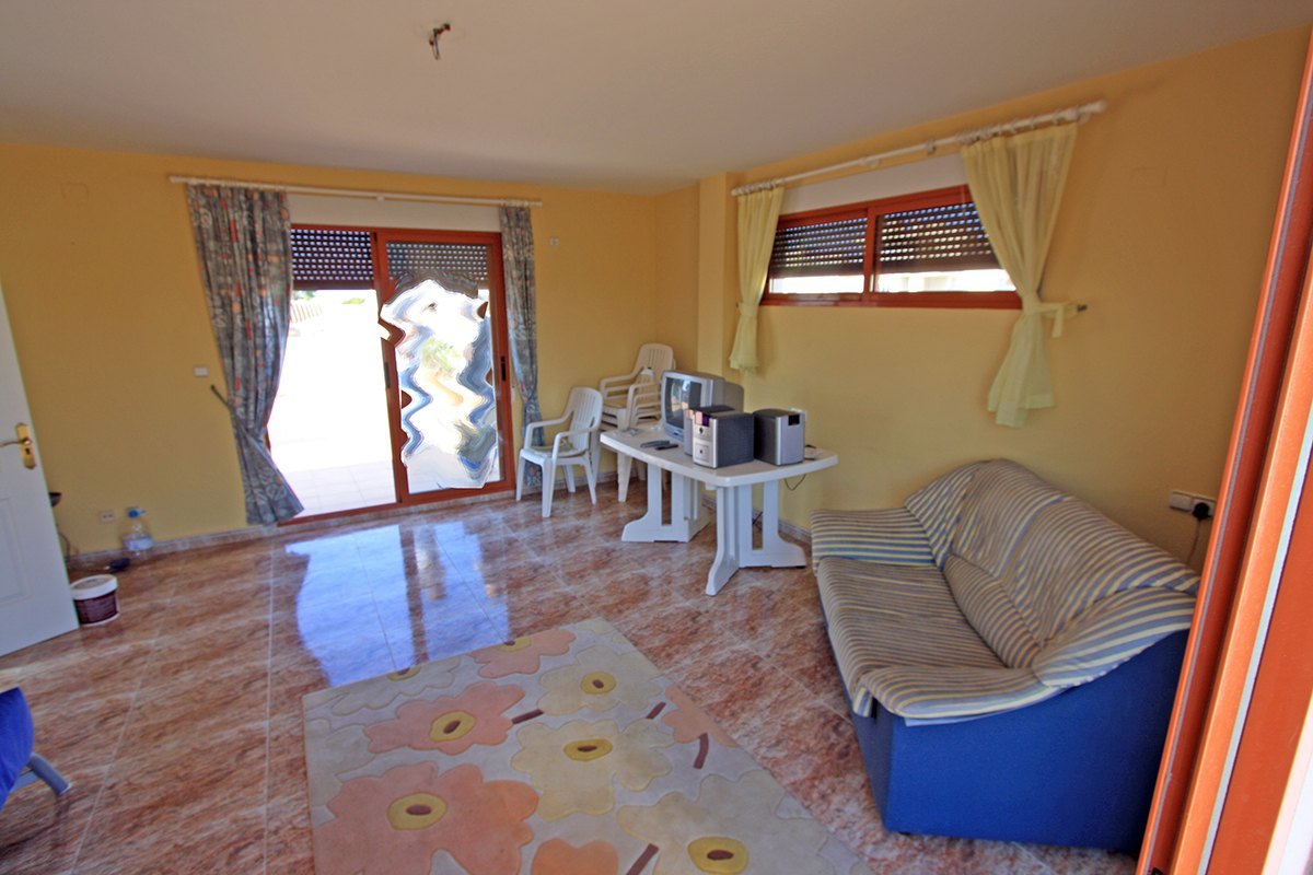414 - Venta.  en Denia