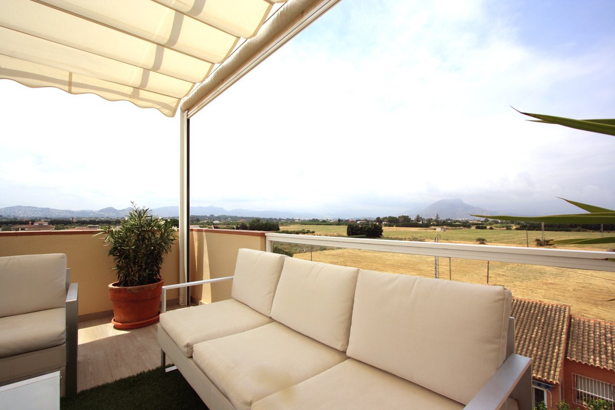 00659 - Venta.  en Denia