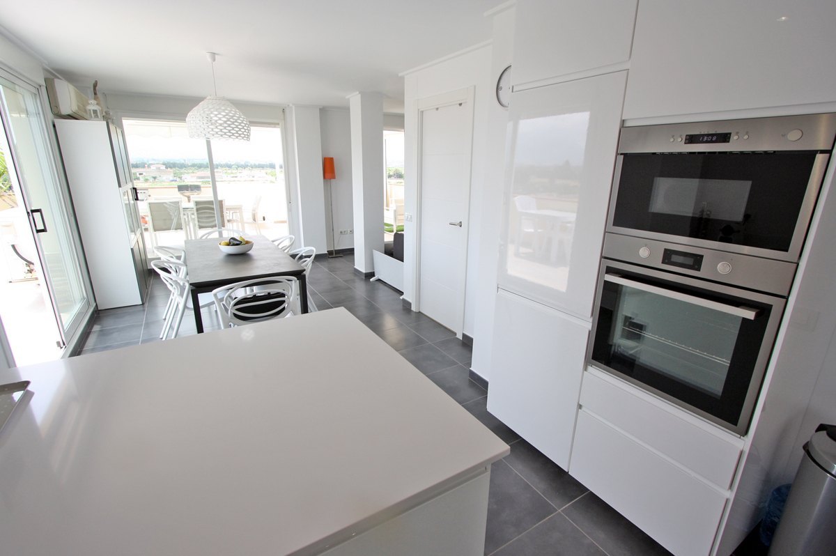 00659 - Venta.  en Denia