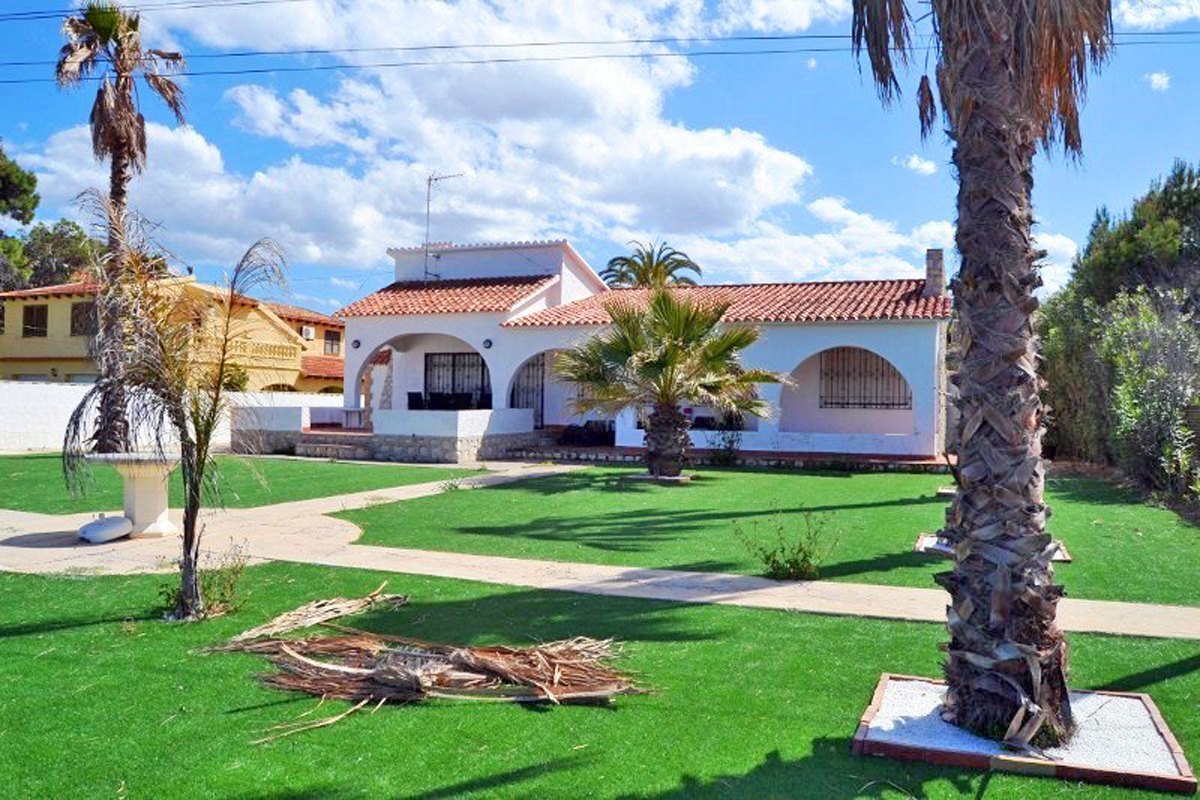 Villa in Denia Playa